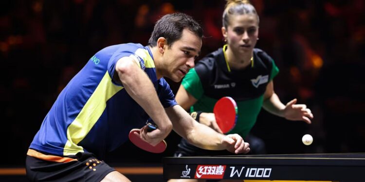 Hugo Calderano e Bruna Takahashi vencem e avançam às quartas - (Créditos: WTT/World Table Tennis)
