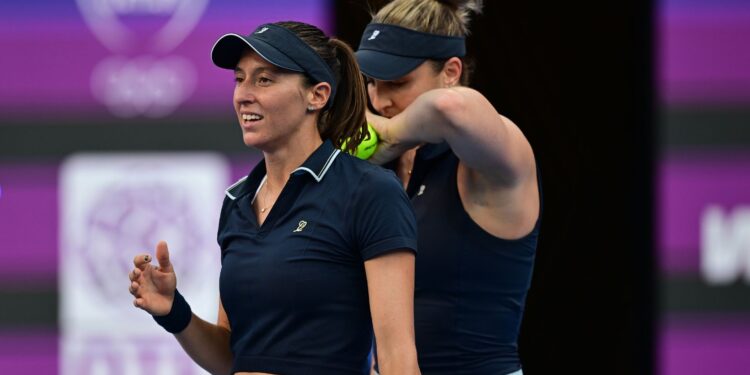 Luisa Stefani e Gabriela Dabrowski perdem na semifinal de Doha
