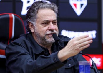 Gastos de Casares no cartão corporativo do São Paulo estão sob análise do Conselho Fiscal