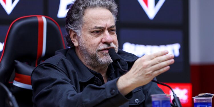 Gastos de Casares no cartão corporativo do São Paulo estão sob análise do Conselho Fiscal