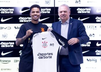 Allan foi apresentado oficialmente nesta terça-feira no Corinthians