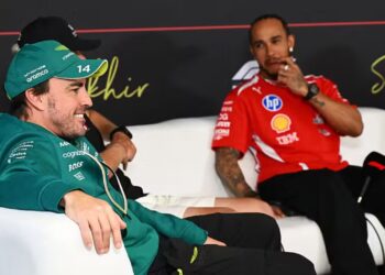 Domenicali fala sobre o impacto de uma possível aposentadoria de Lewis Hamilton e Fernando Alonso da Fórmula 1