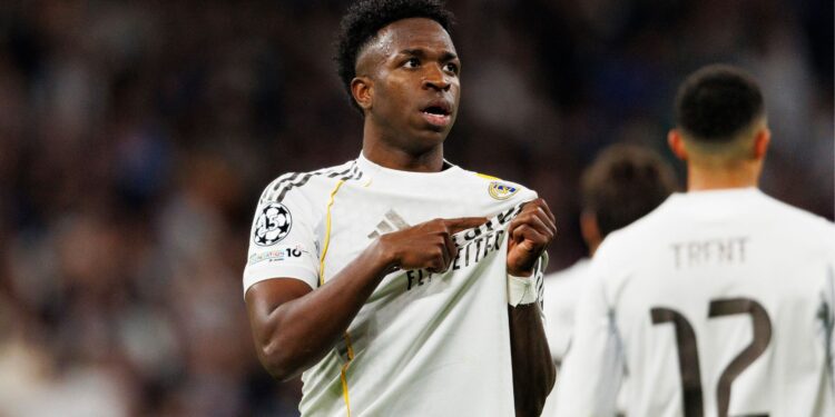 Vinicius Júnior celebra feito inédito na Champions League