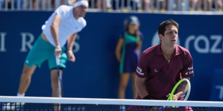 Marcelo Melo e Alexander Zverev celebram classificação para as quartas de final do ATP 500 de Acapulco