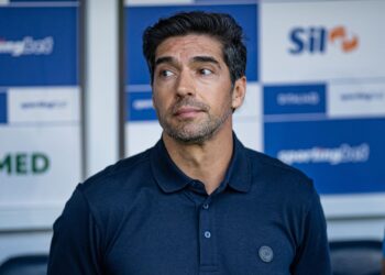 Abel Ferreira está na semifinal do Paulistão