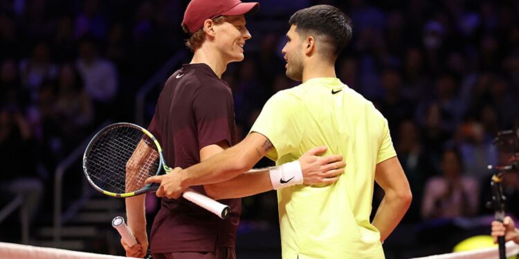 Alcaraz ao lado de Sinner