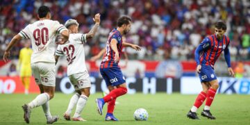 Lance do jogo entre Bahia e Fluminense