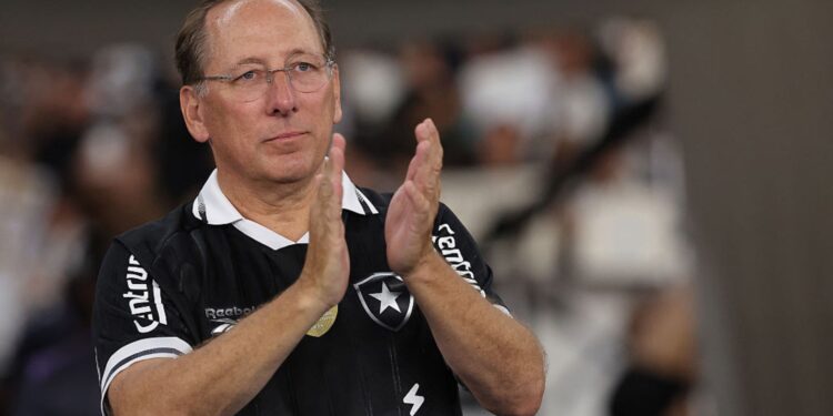 Foto de John Textor, acionista majoritário da SAF do Botafogo
