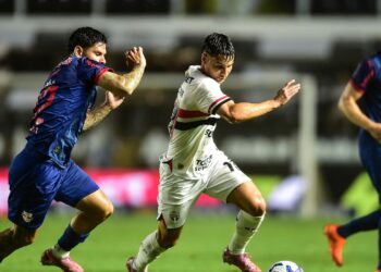 Bragantino e São Paulo em ação