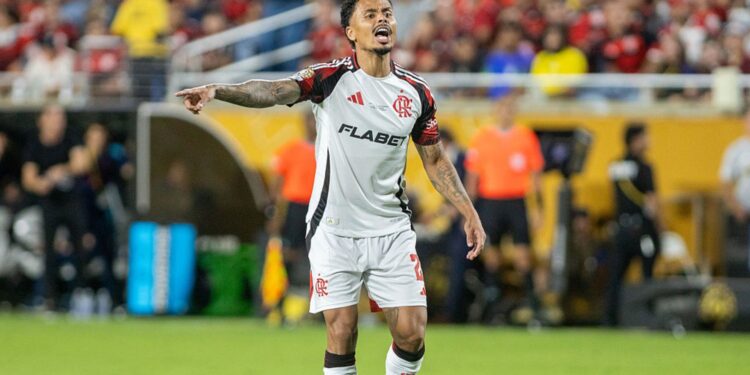 Perto do Corinthians: Allan durante jogo do Flamengo no Mundial de Clubes