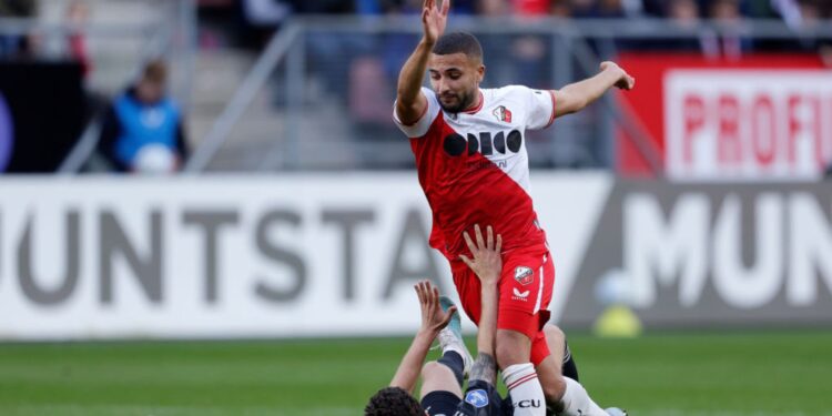 Corinthians negocia com Zakaria Labyad