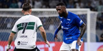 Lance do jogo entre Cruzeiro e Coritiba