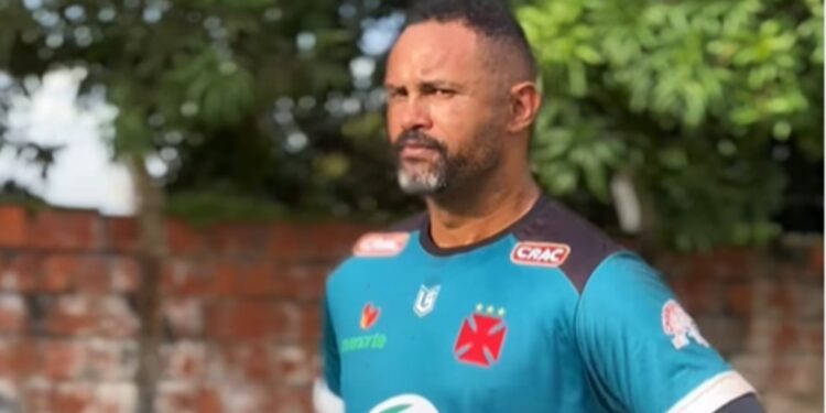 Goleiro Bruno durante treino