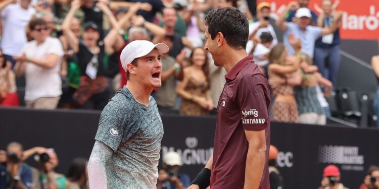 João Fonseca e Marcelo Melo em ação no Rio Open