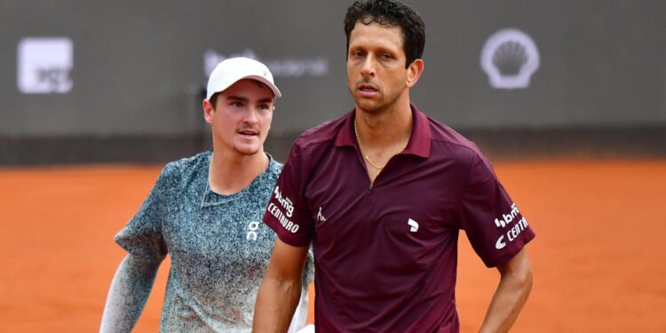 João Fonseca e Marcelo Melo em ação no Rio Open