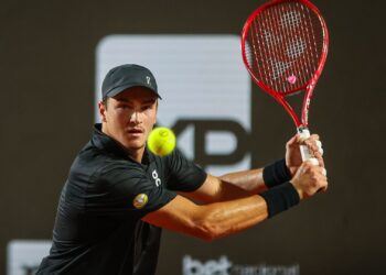 João Fonseca durante partida do Rio Open