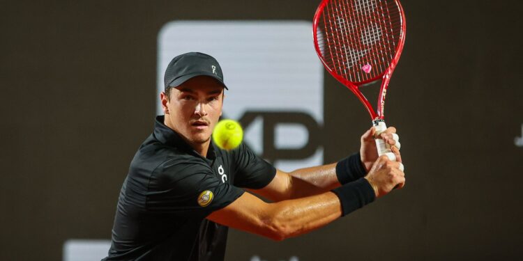 João Fonseca durante partida do Rio Open