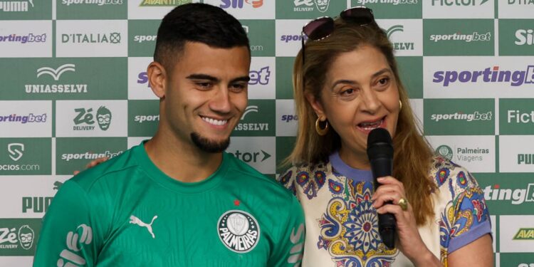 Leila Pereira ao lado de Andreas Pereira
