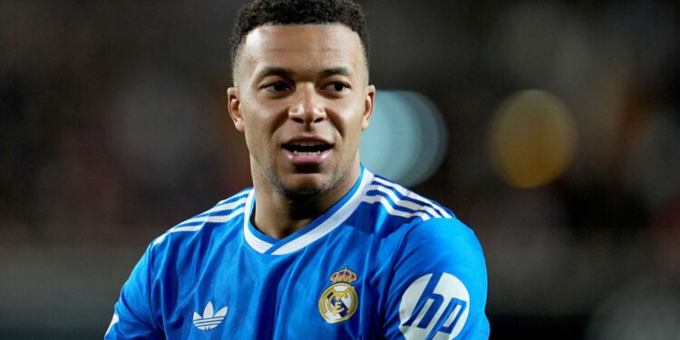 Mbappé durante jogo do Real Madrid