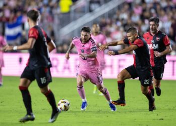 Messi durante amistoso contra o Newell’s Old Boys em 2024