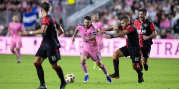 Messi durante amistoso contra o Newell’s Old Boys em 2024