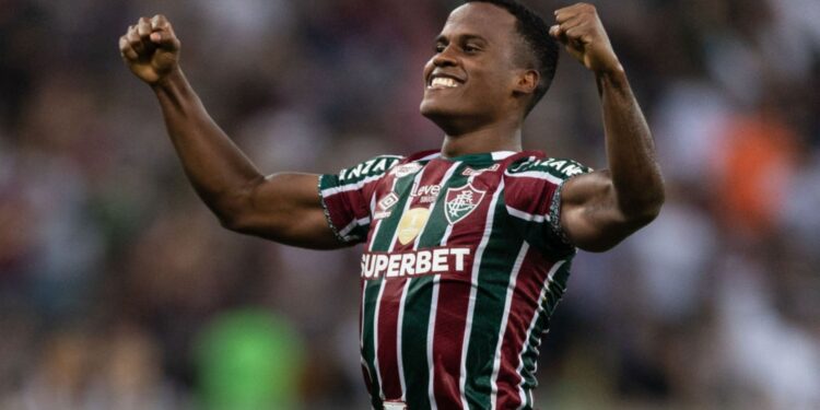 Jhon Arias comemorando gol contra o Palmeiras em 2024