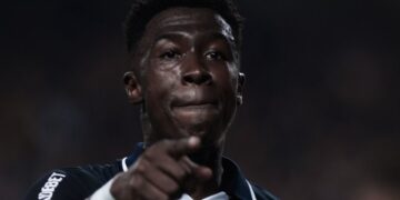 João Pedro, do Remo, comemorando gol