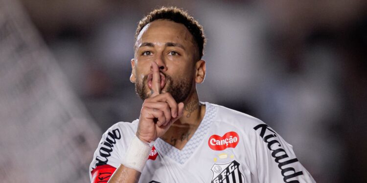 Neymar pediu silêncio para os vascaínos e irritou Thiago Mendes