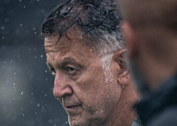 Osório foi demitido do comando do Remo após a derrota na ida do Campeonato Paraense