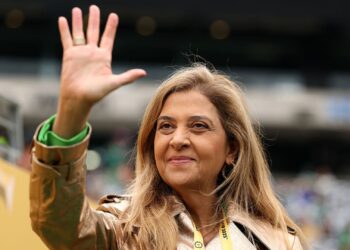 Leila Pereira deu parabéns a si mesma pela classificação do Palmeiras