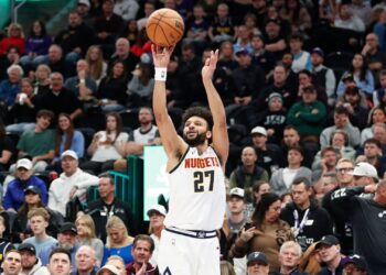 Jamal Murray foi o cestinha da vitória dos Nuggets sobre o Jazz