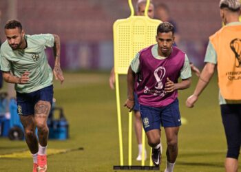 Neymar mandou um recado a Rodrygo após a grave lesão sofrida pelo jogador