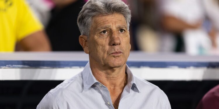 Renato Gaúcho confirma retorno a São Januário com contrato válido até o fim de 2026
