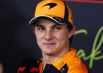 Piastri evita favoritismo no GP da Austrália e projeta corrida equilibrada em 2026