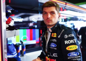 Verstappen afirma que vai buscar o limite do carro da Red Bull mesmo com problemas técnicos na Austrália