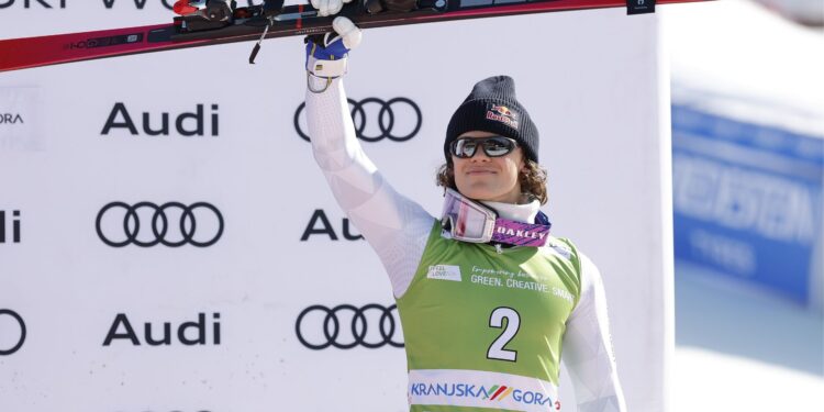 Lucas Pinheiro conquista o bronze no slalom e mantém vivo o sonho do título mundial na Eslovênia