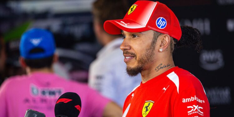 Lewis Hamilton foi o quarto colocado no primeiro Grande Prêmio da temporada da Fórmula 1