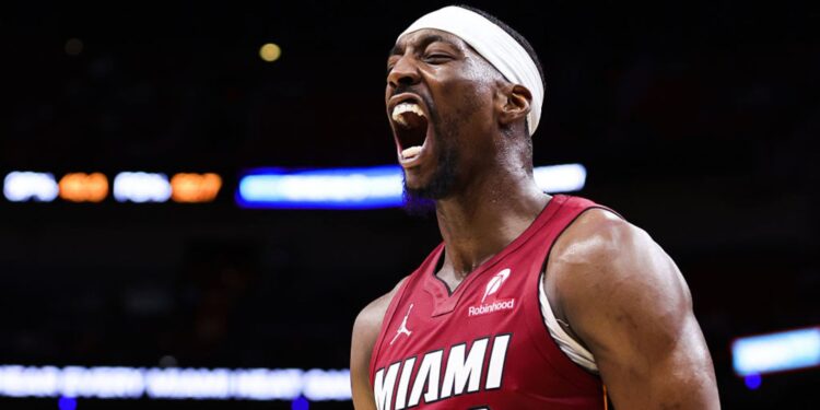 Bam Adebayo marcou 83 pontos na vitória do Miami Heat pela NBA