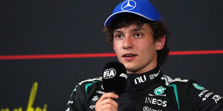 Kimi Antonelli conquistou a pole position para o GP da China de F1