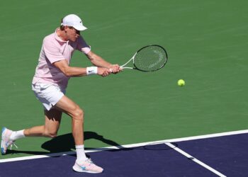 Sinner derrotou Zverev e garantiu vaga na final de Indian Wells pela primeira vez