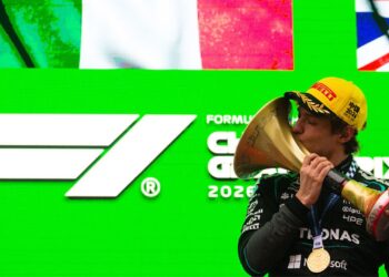 O italiano Kimi Antonelli venceu o Grande Prêmio da China de Fórmula 1