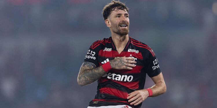 Léo Pereira foi convocado para defender a Seleção Brasileira pela primeira vez na carreira