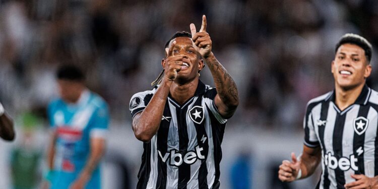 Danilo vai reencontrar o Allianz Parque no duelo entre Palmeiras e Botafogo