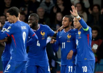 Mbappé foi convocado para os dois amistosos da França em março