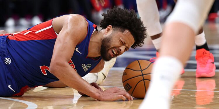 Cade Cunningham sofreu uma grave lesão pulmonar e vai desfalcar os Pistons