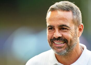 Artur Jorge chega em BH com contrato assinado até o final de 2027