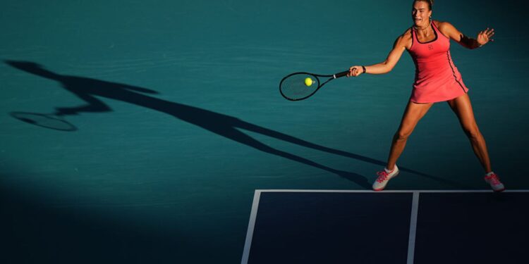 Sabalenka superou a chinesa Qinwen Zheng e avançou no Miami Open