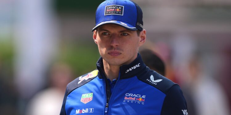 Verstappen é alvo de veteranos da F1 por reclamações constantes sobre os novos motores