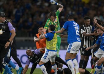 Cruzeiro e Atlético-MG aceitam sanções severas e multas pesadas para encerrar processo por briga em clássico