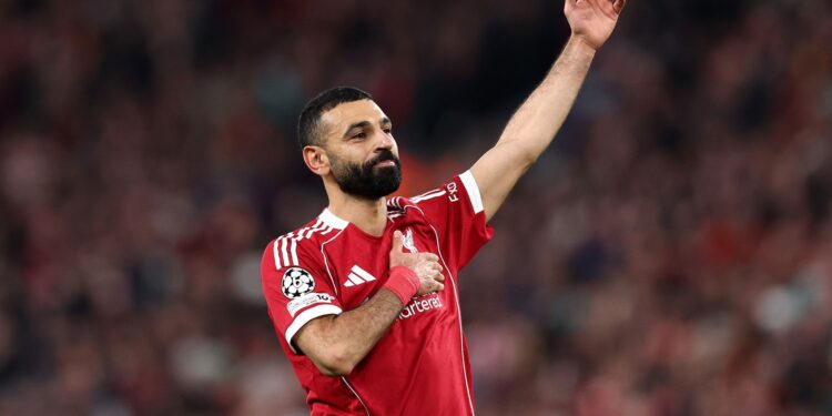 Salah encerra ciclo de nove anos no Liverpool cercado de recordes